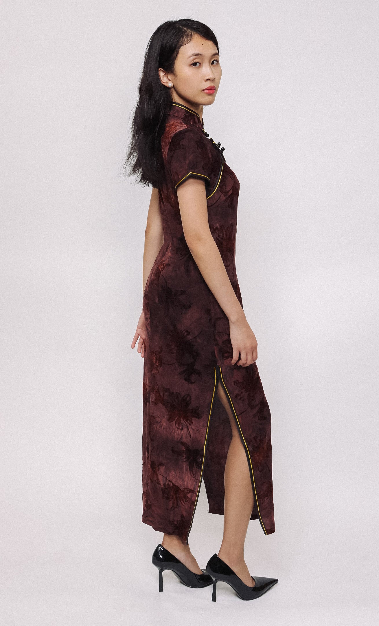SCARLET DUSK SILK-BLEND CHEONGSAM