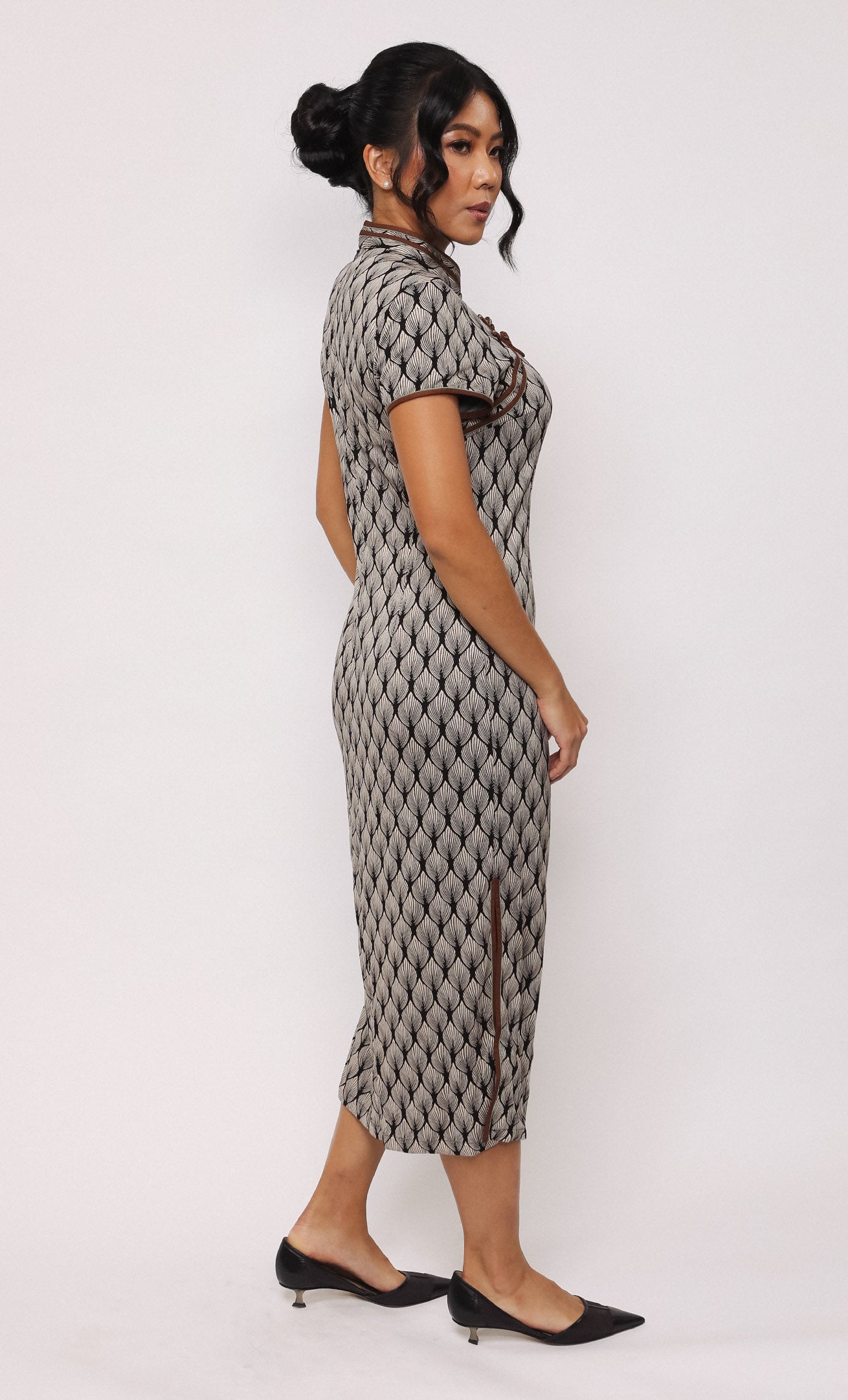 RIPPLE FAN MODAL-BLEND CHEONGSAM