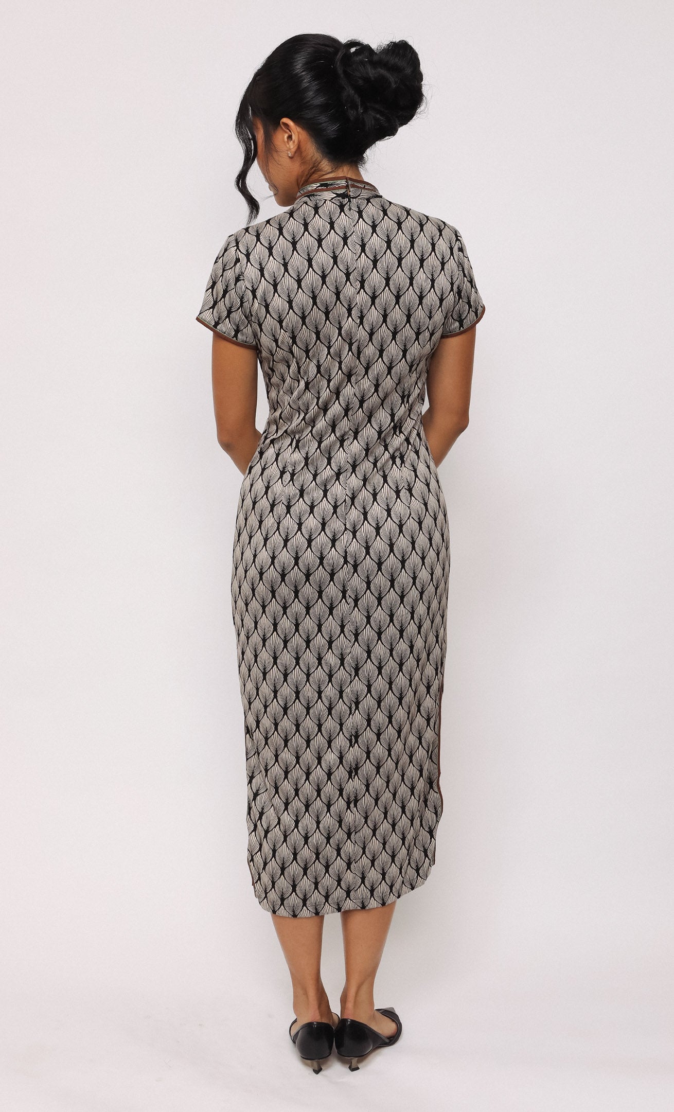 RIPPLE FAN MODAL-BLEND CHEONGSAM