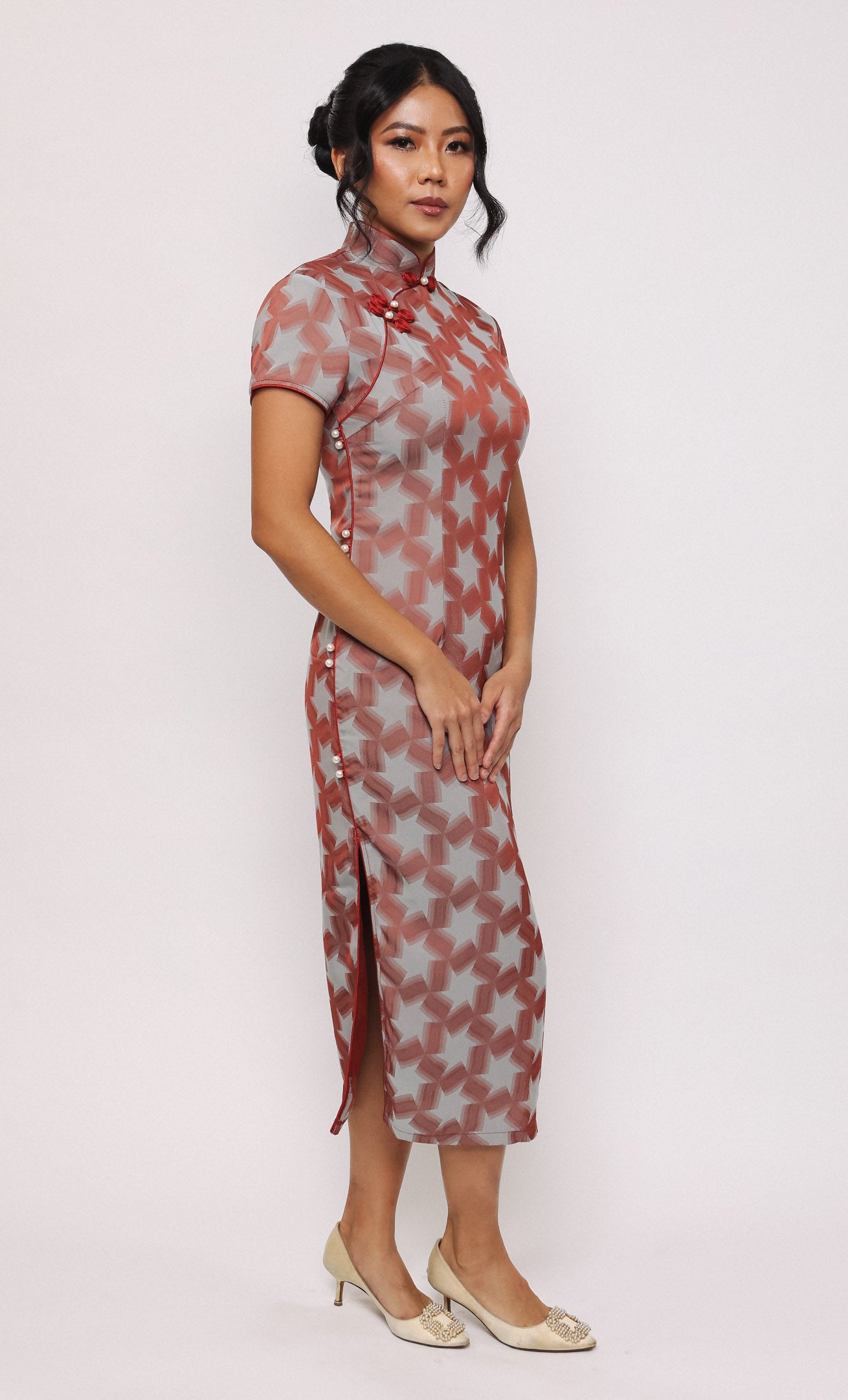 RETRO REDSHIFT SATIN-BLEND CHEONGSAM