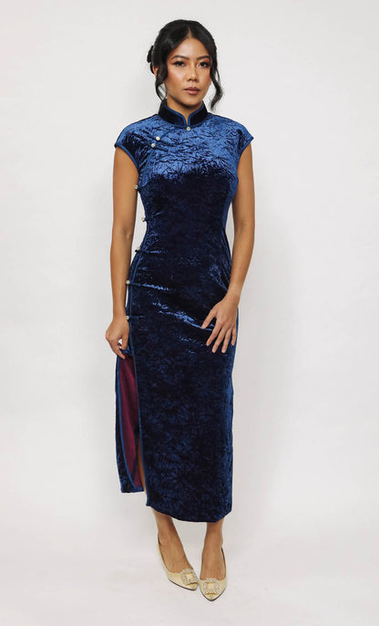 INDIGO CRUSHED VELVET CHEONGSAM