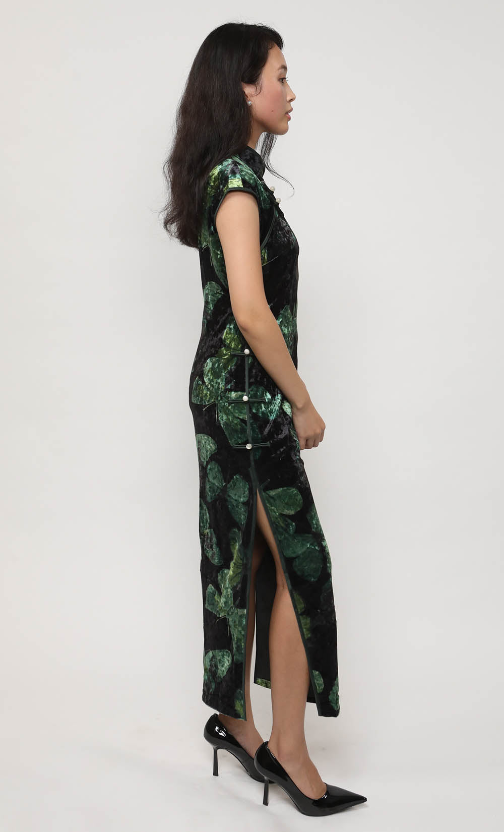 EMERALD BUTTERFLY VELVET CHEONGSAM