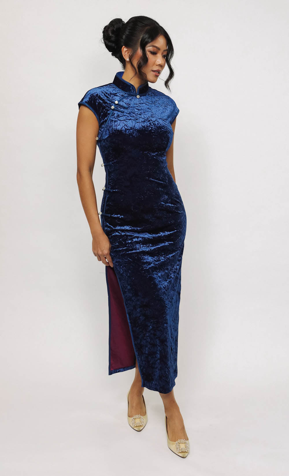 INDIGO CRUSHED VELVET CHEONGSAM