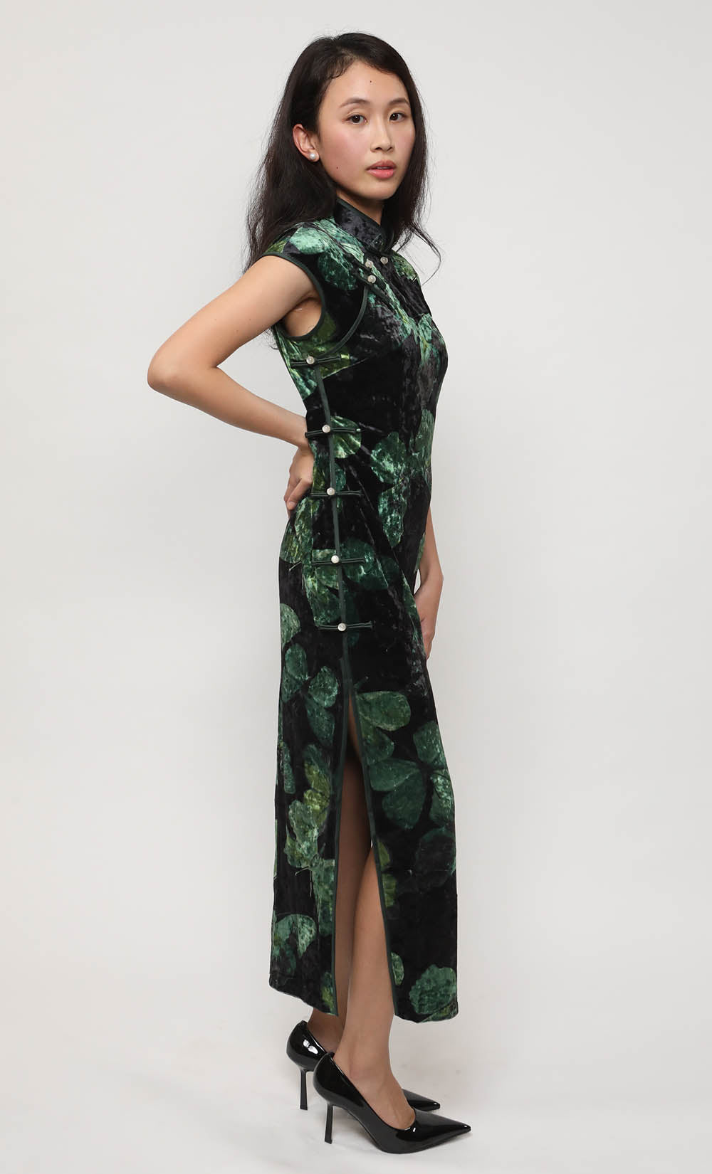 EMERALD BUTTERFLY VELVET CHEONGSAM