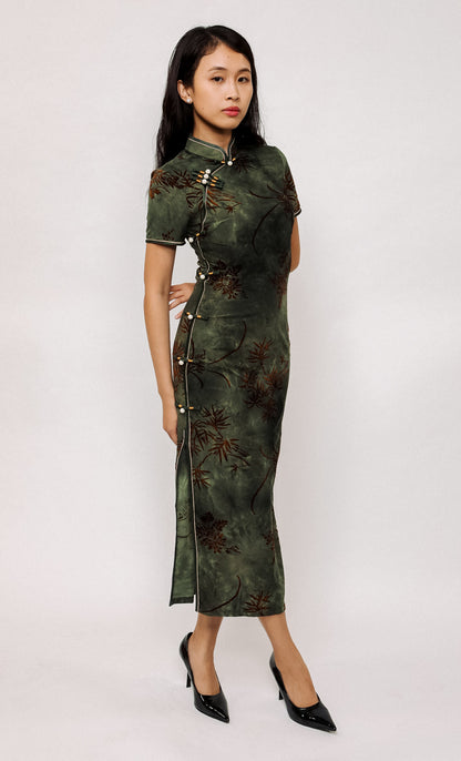 VERDANT PINE SILK-BLEND CHEONGSAM