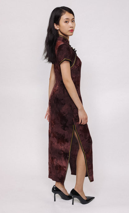 SCARLET DUSK SILK-BLEND CHEONGSAM