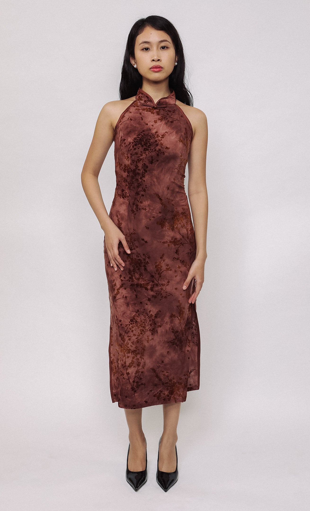 DARK SIENNA HALTERNECK SILK-BLEND CHEONGSAM