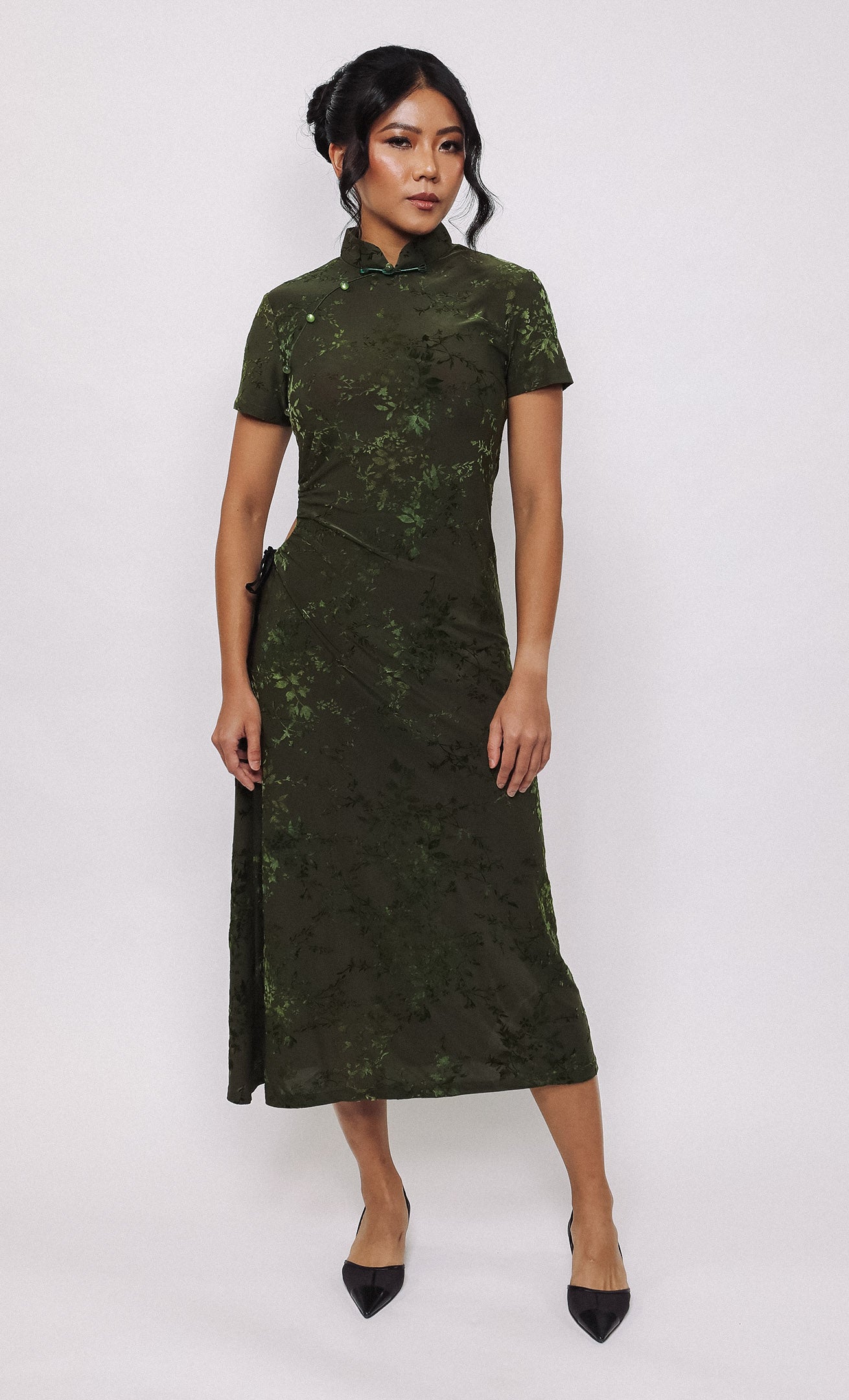 IVY CUTOUT SILK-BLEND CHEONGSAM