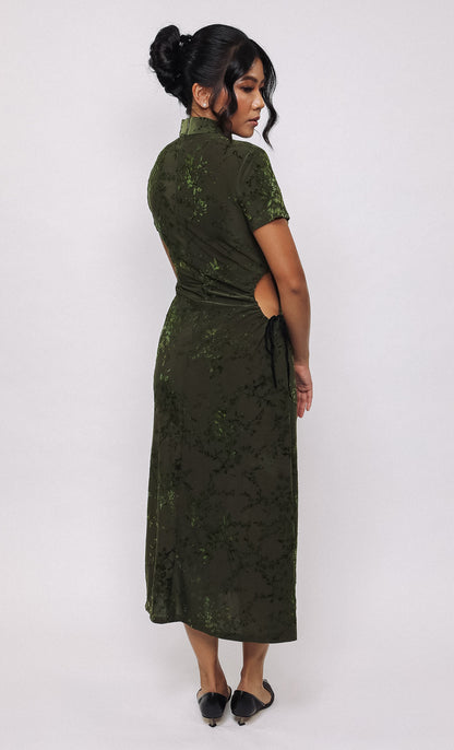 IVY CUTOUT SILK-BLEND CHEONGSAM