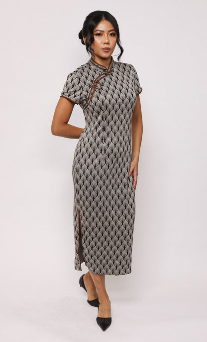 RIPPLE FAN MODAL-BLEND CHEONGSAM
