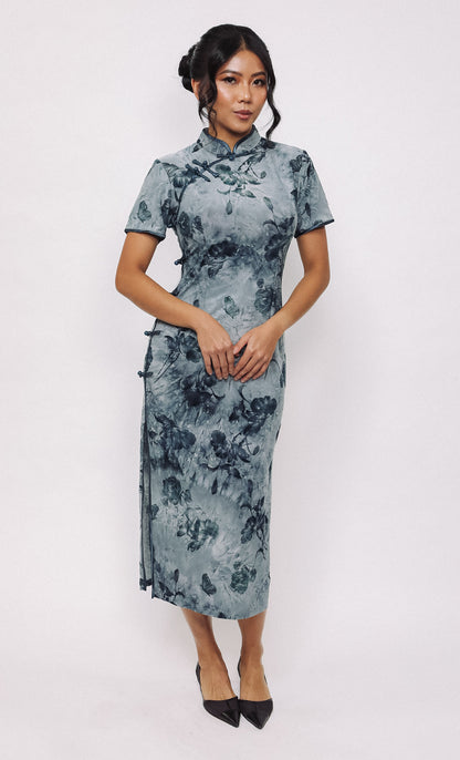 CORNFLOWER BLOOM SILK-BLEND CHEONGSAM